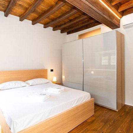 Stylish Quardilatero Romano Central Flat Turin Bagian luar foto