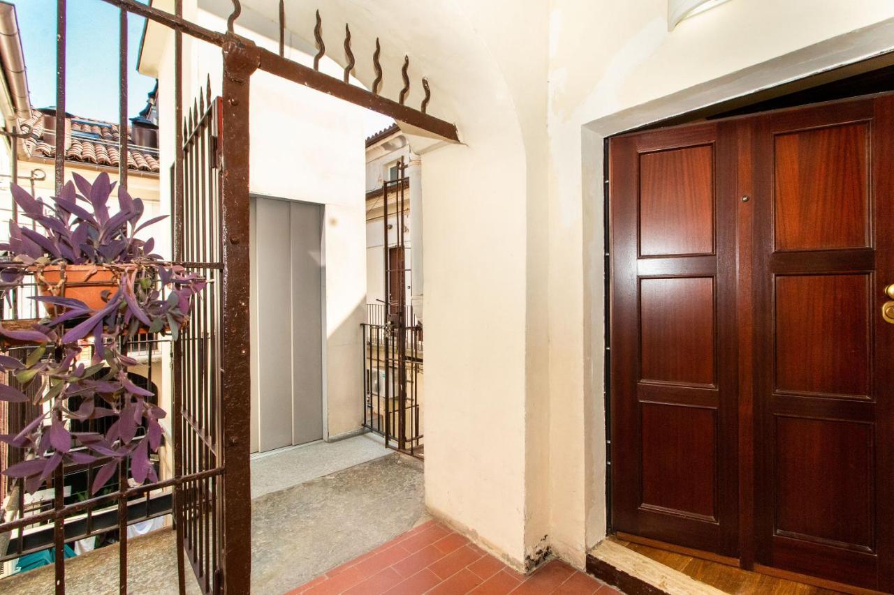 Stylish Quardilatero Romano Central Flat Turin Bagian luar foto