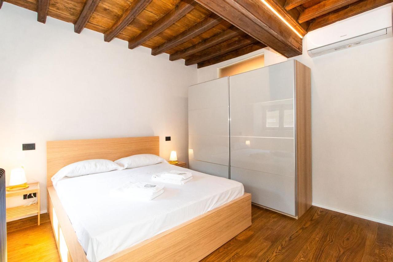 Stylish Quardilatero Romano Central Flat Turin Bagian luar foto