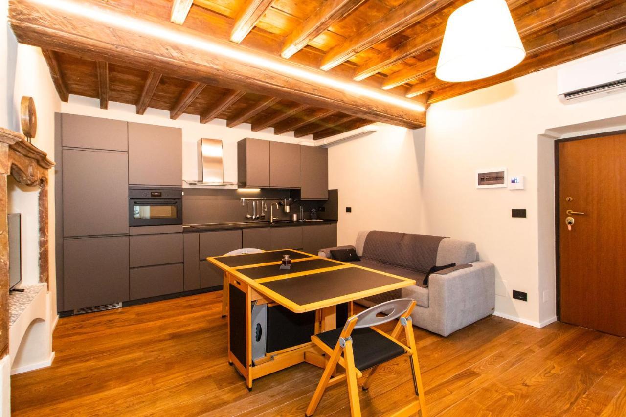 Stylish Quardilatero Romano Central Flat Turin Bagian luar foto