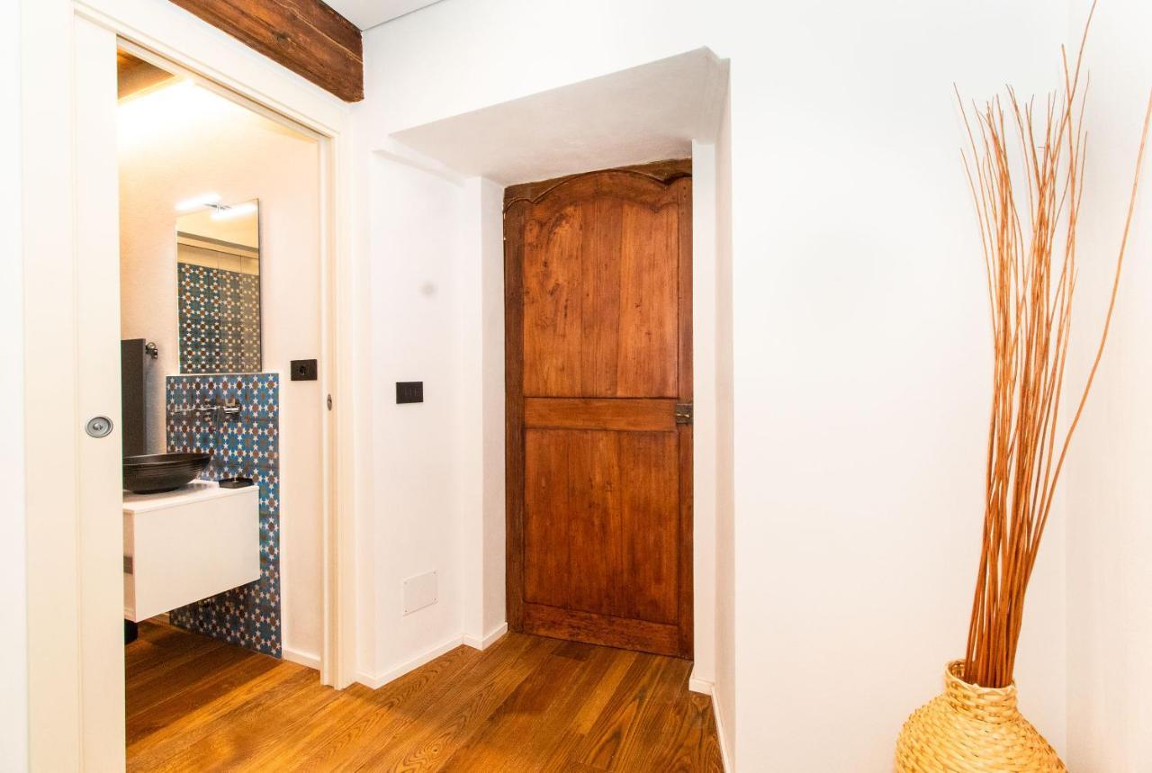 Stylish Quardilatero Romano Central Flat Turin Bagian luar foto