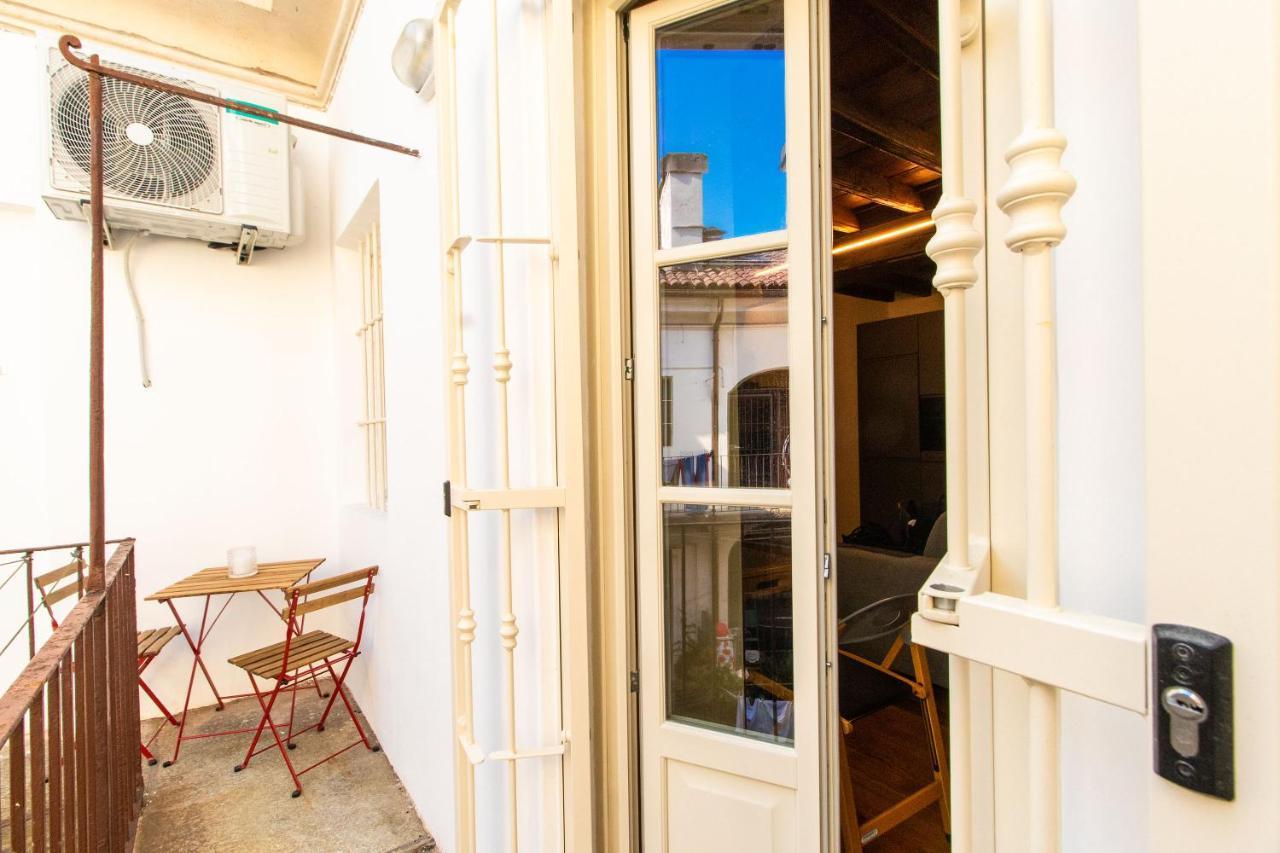 Stylish Quardilatero Romano Central Flat Turin Bagian luar foto